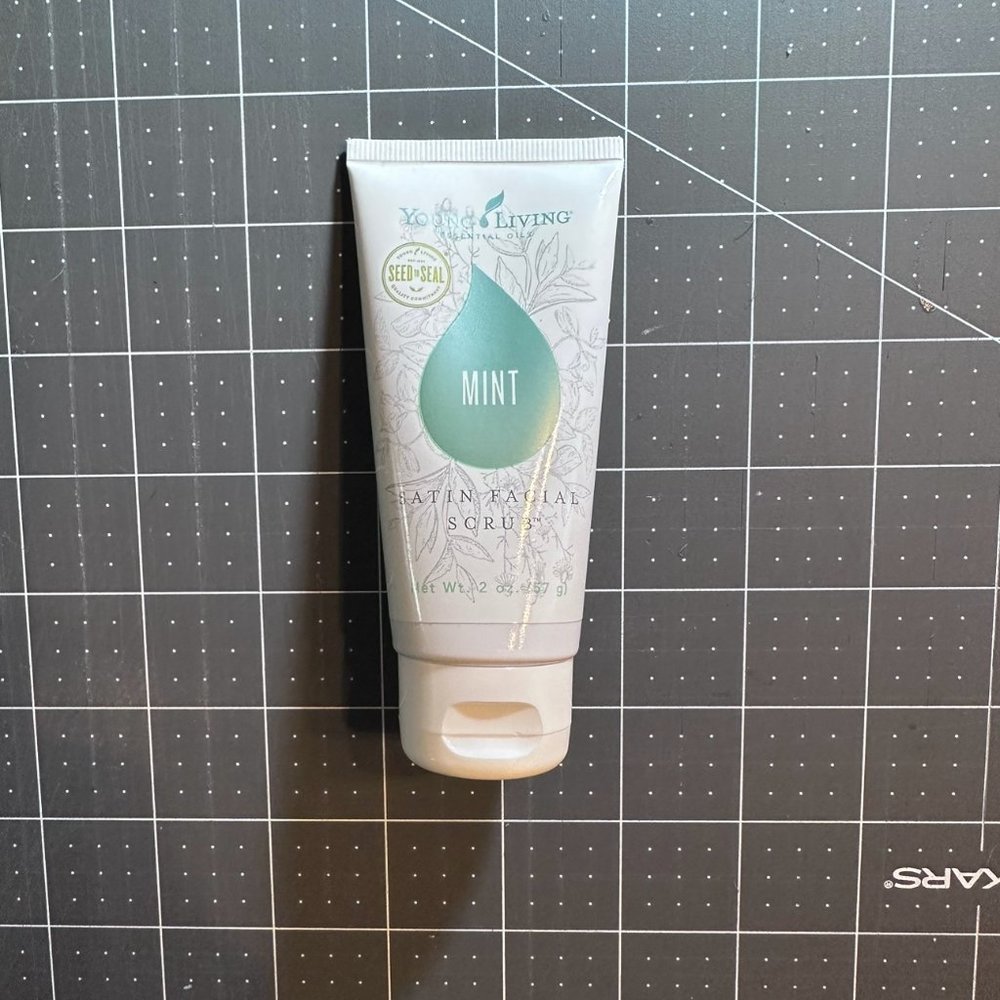 Young Living Satin Facial Scrub - Mint